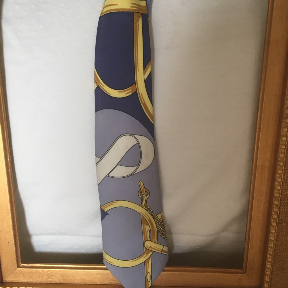 Stylish Blue and Gold Men's Tie